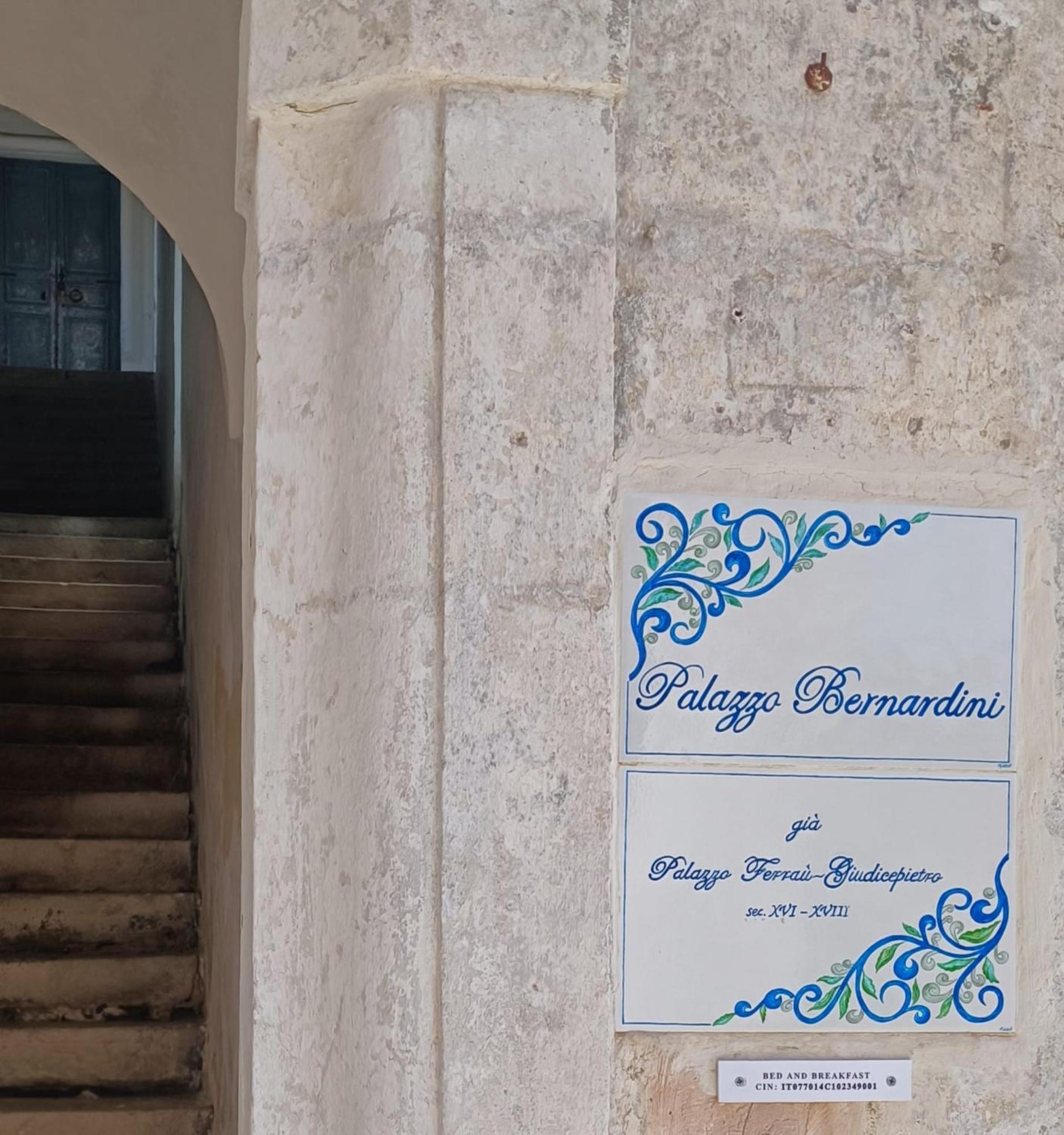 Palazzo Bernardini B & B Matera Eksteriør bilde